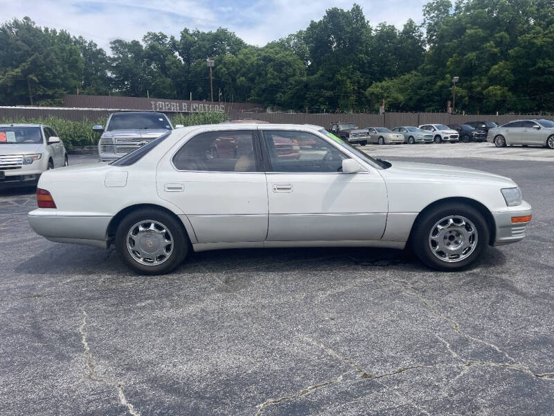 1994 Lexus LS 400