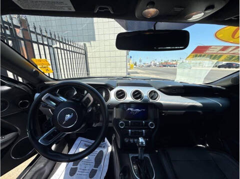 2020 Ford Mustang