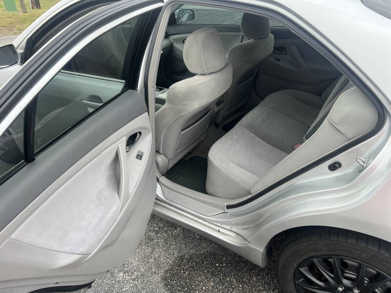 2011 Toyota Camry LE