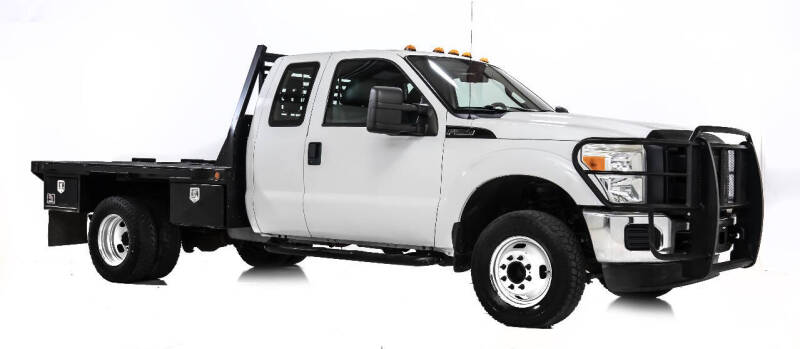 2011 Ford F-350 Super Duty Chassis Cab XL's photo