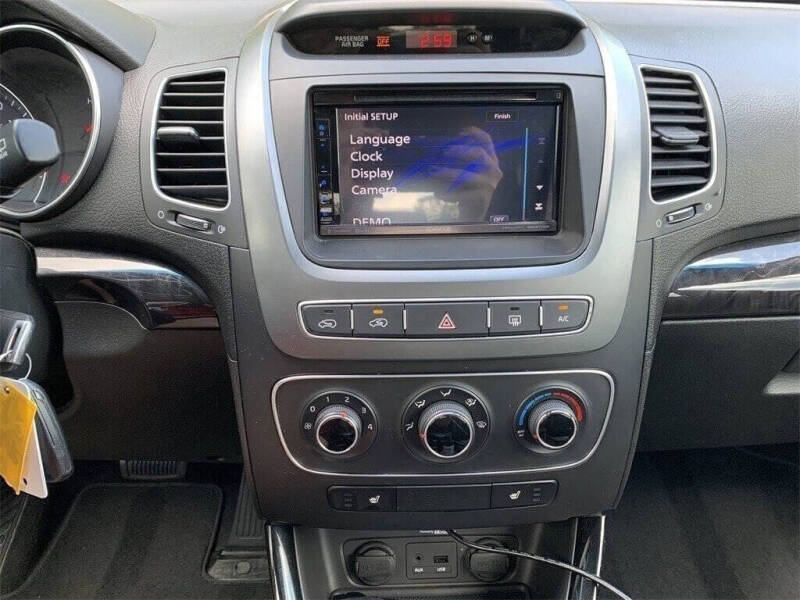 2015 Kia Sorento LX