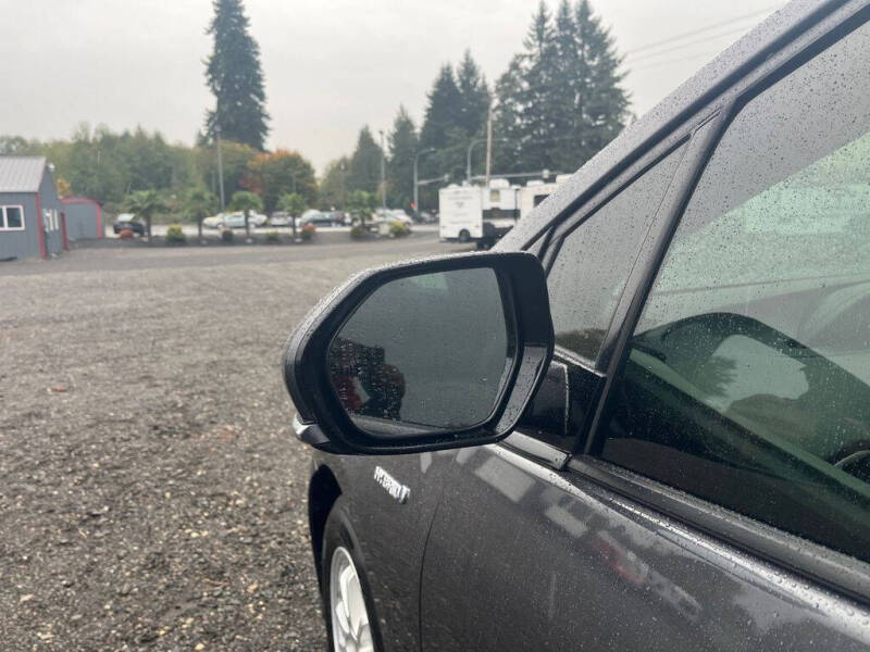 2018 Toyota Prius Two Eco