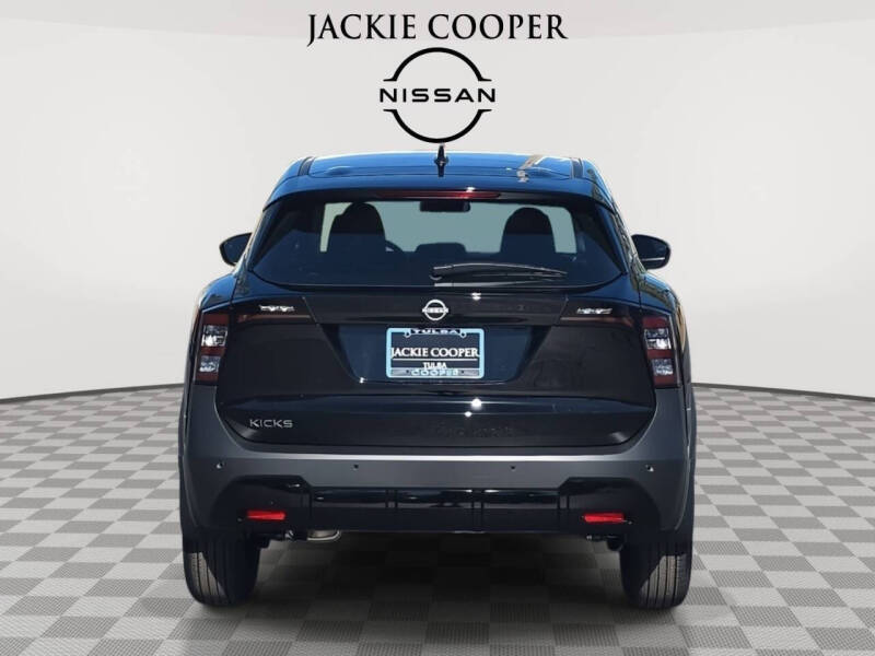 2026 Nissan Kicks S