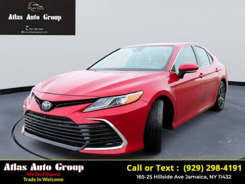 2023 Toyota Camry Hybrid XLE
