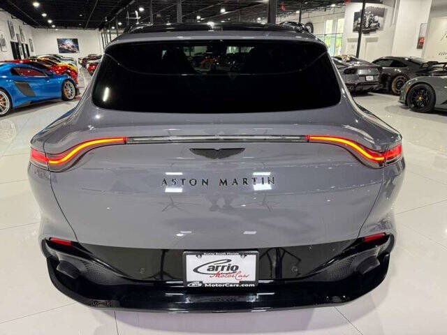 2021 Aston Martin DBX