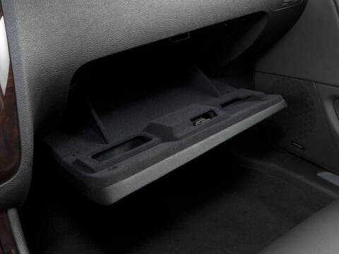 2010 Cadillac DTS Luxury Collection