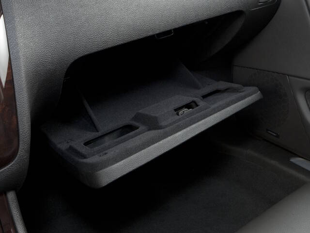 2010 Cadillac DTS Luxury Collection