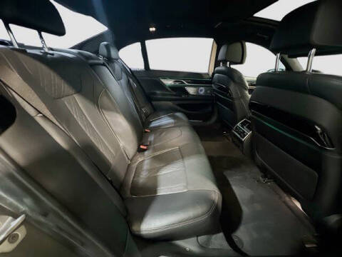 2017 BMW 7 Series 740i