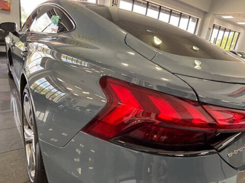 2022 Audi e-tron GT quattro Premium Plus