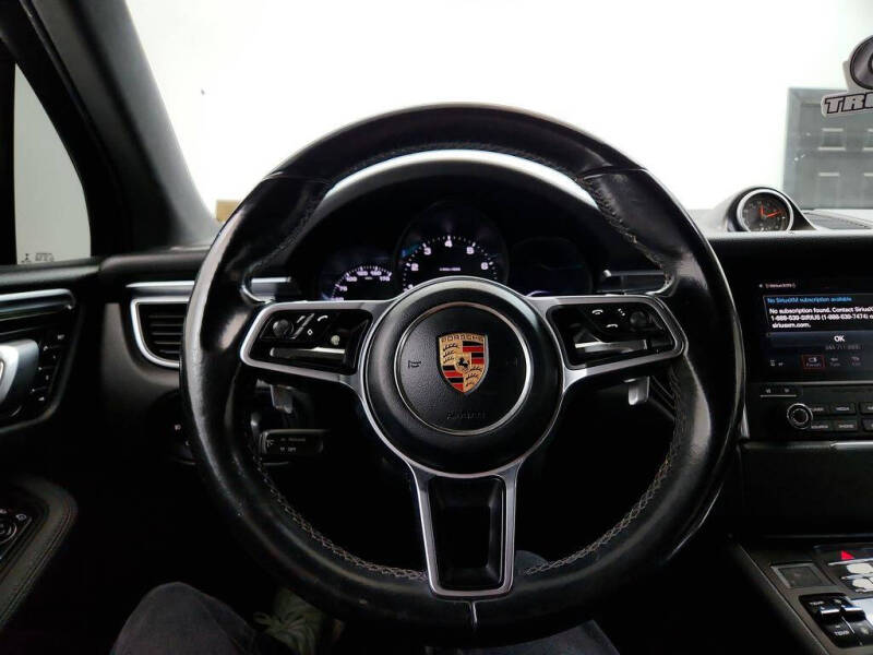 2017 Porsche Macan