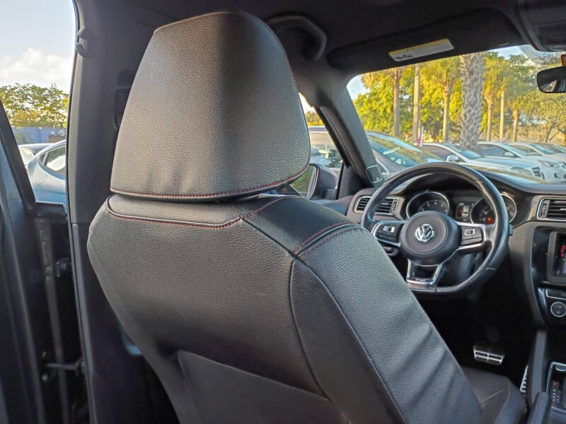 2017 Volkswagen Jetta 1.8T SEL Premium