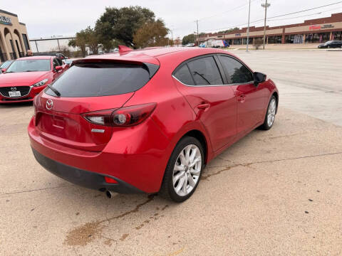 2016 Mazda MAZDA3 s Grand Touring