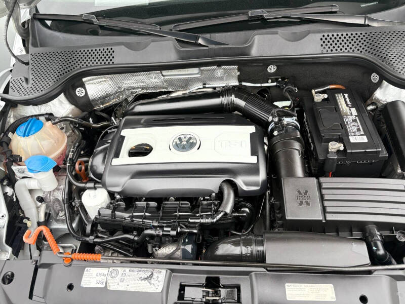 2013 Volkswagen Beetle Convertible Turbo PZEV