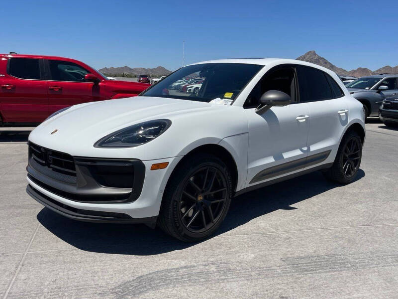 2023 Porsche Macan T