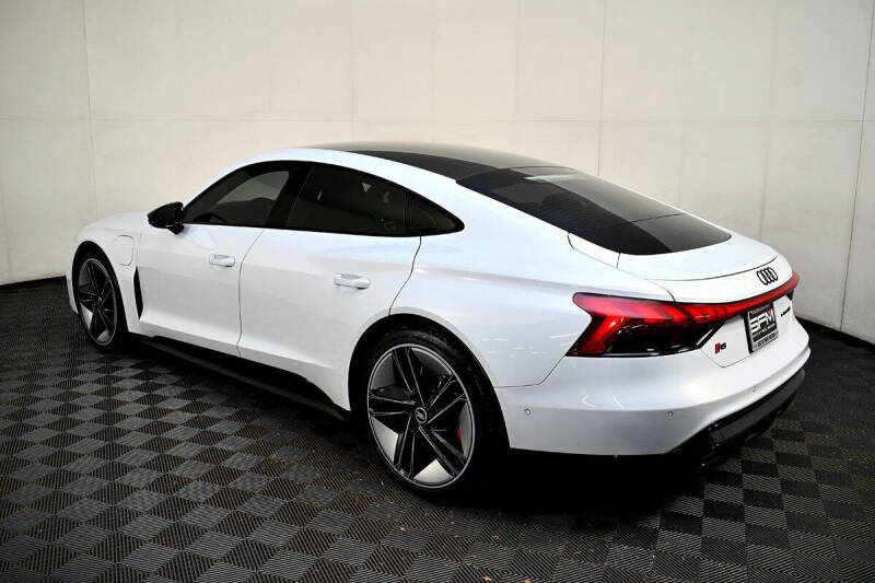 2022 Audi RS e-tron GT quattro