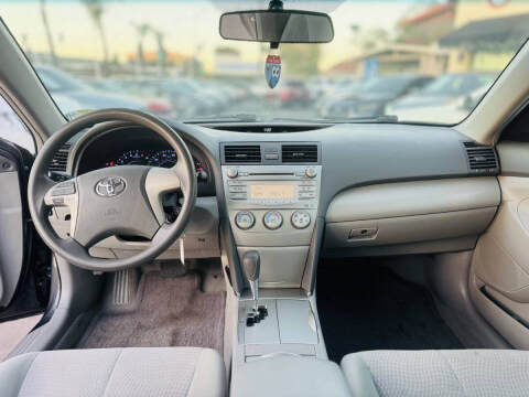 2011 Toyota Camry LE