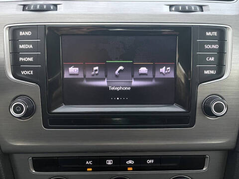 2015 Volkswagen Golf TSI Launch Edition