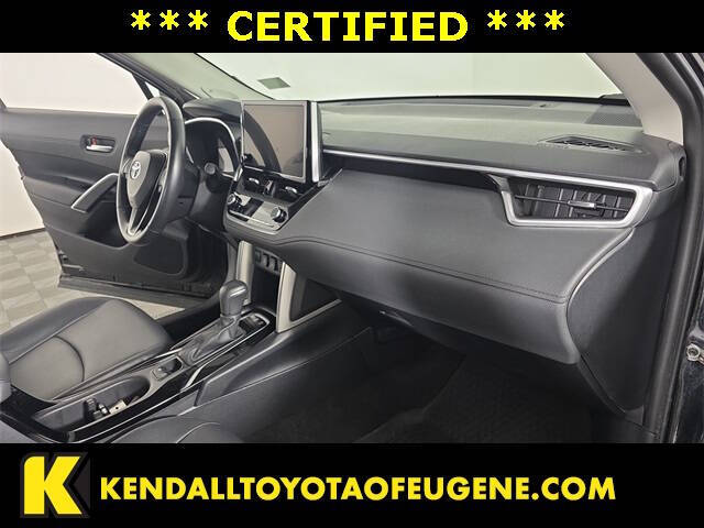 2023 Toyota Corolla Cross XLE