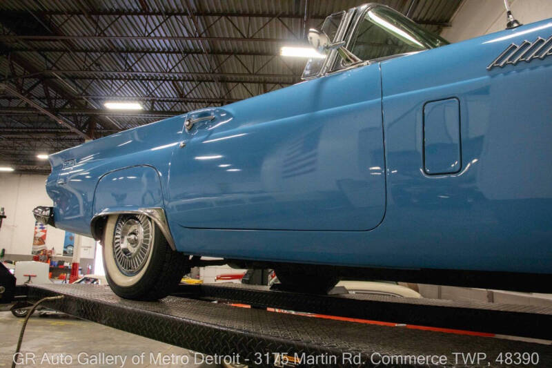 1957 Ford Thunderbird