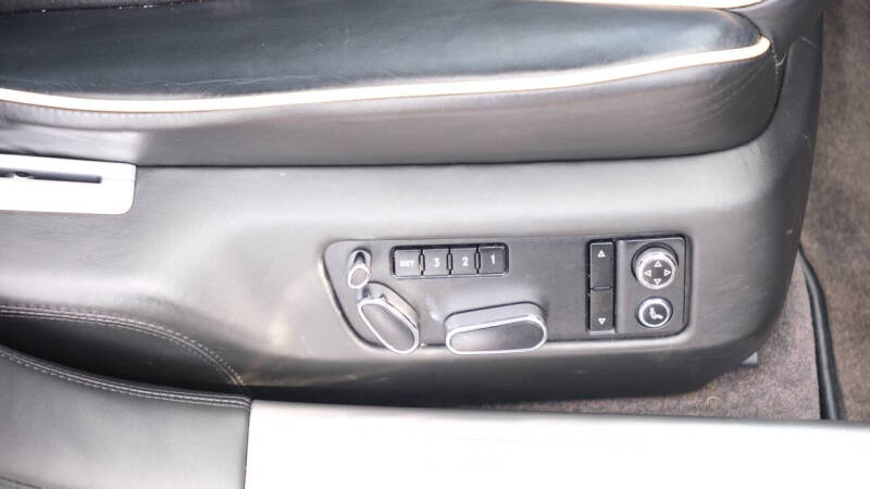 2009 Bentley Continental Flying Spur Base photo 24