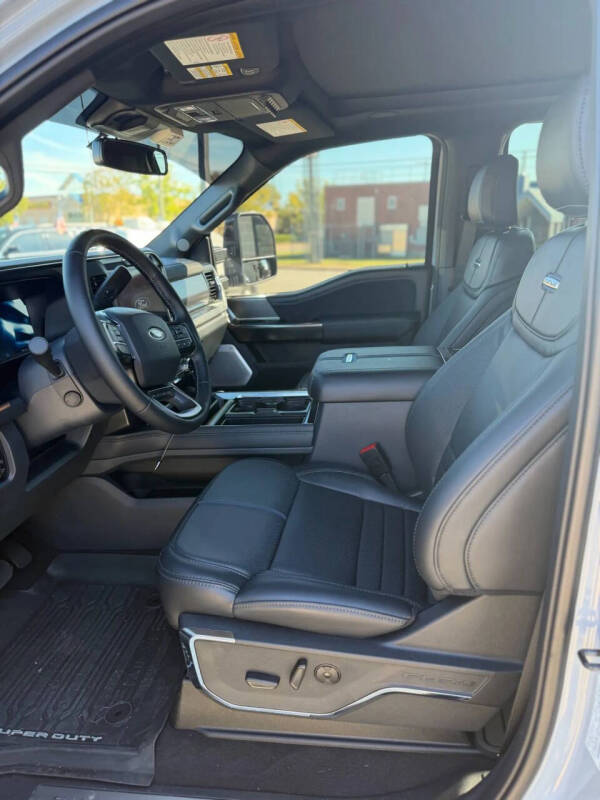 2026 Ford F-450 Super Duty Platinum