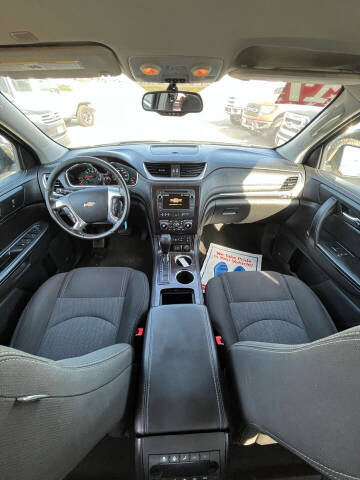 2017 Chevrolet Traverse LT