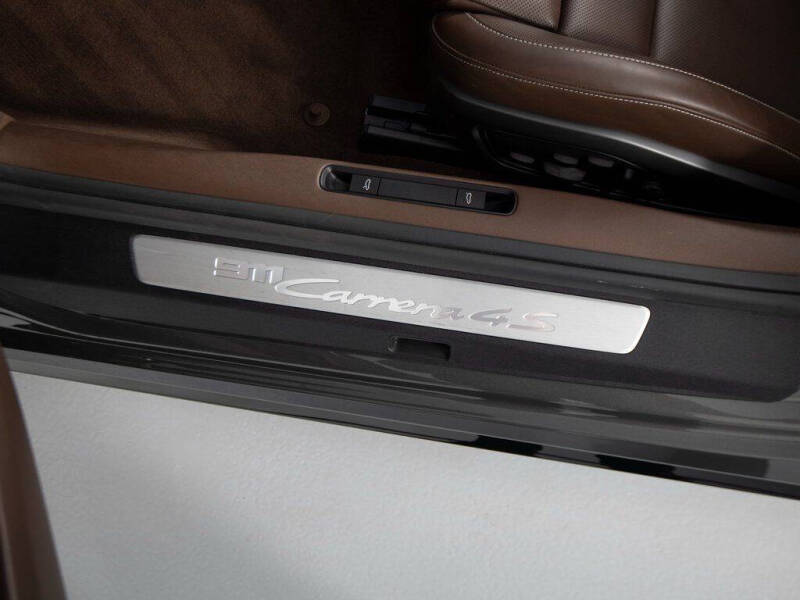2023 Porsche 911 Carrera 4S