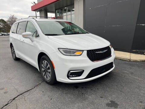 2021 Chrysler Pacifica Hybrid for sale at Car Revolution in Maple Shade NJ