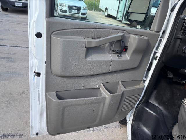 2016 Chevrolet Express 2500
