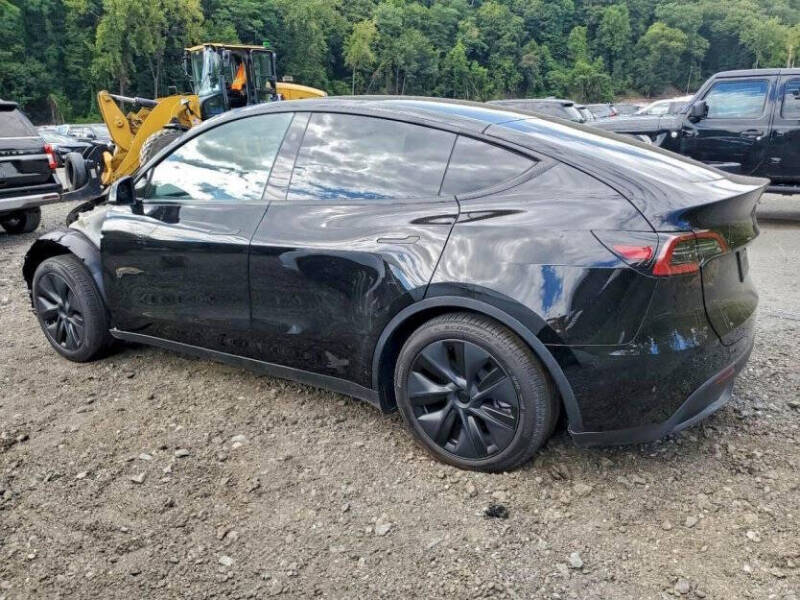 2025 Tesla Model Y Long Range