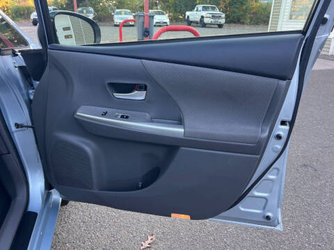 2012 Toyota Prius v Three