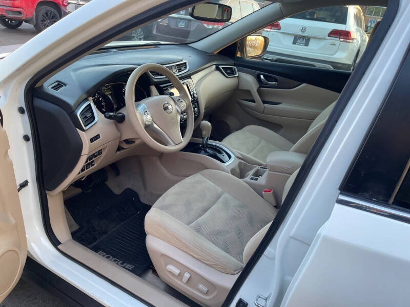 2015 Nissan Rogue SV