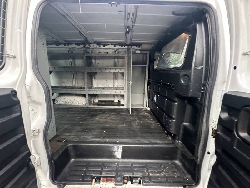 2017 Chevrolet Express 2500