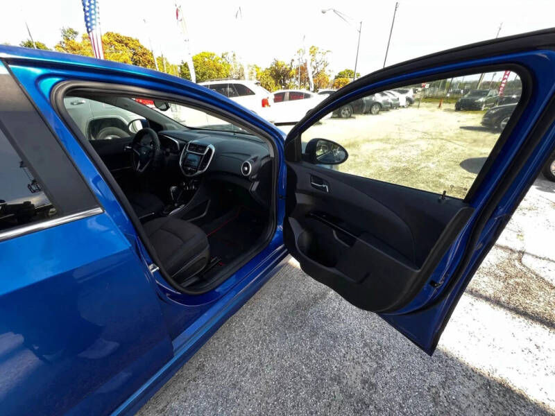 2017 Chevrolet Sonic LT Auto