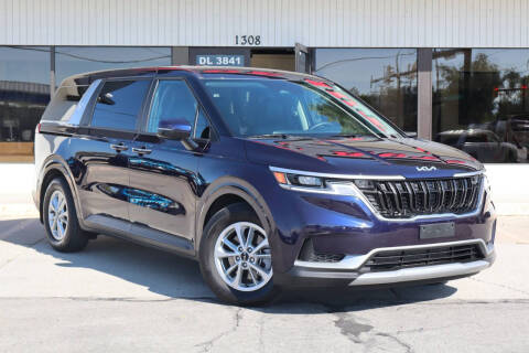 2024 Kia Carnival LX