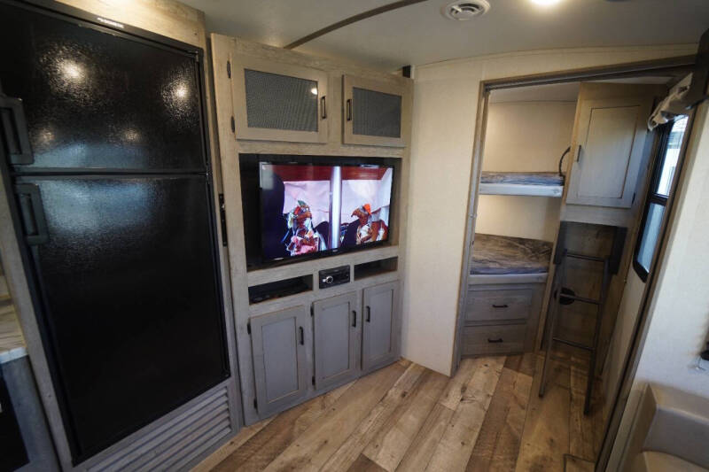 2021  Keystone   Outback