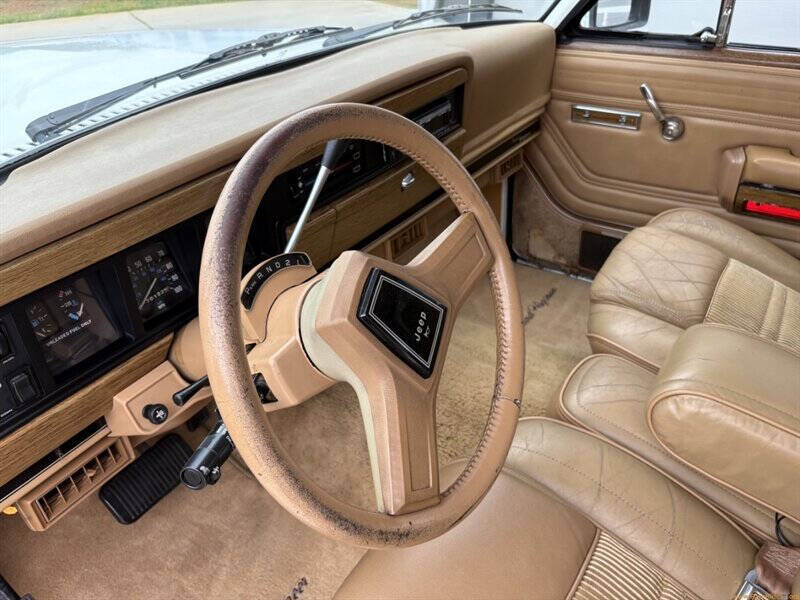 1988 Jeep Grand Wagoneer