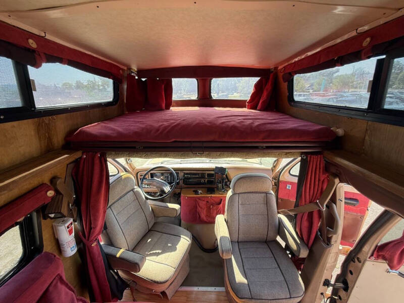 1987 Ford E-250 Super