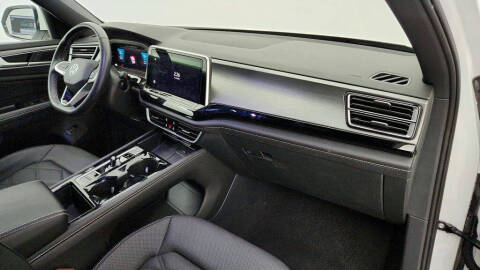 2024 Volkswagen Atlas Cross Sport SE