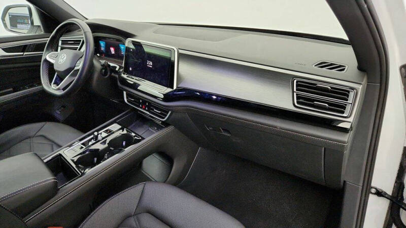 2024 Volkswagen Atlas Cross Sport SE