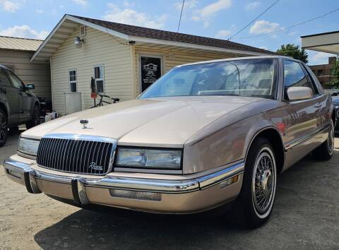 1989 Buick Riviera for sale at Adan Auto Credit in Effingham IL