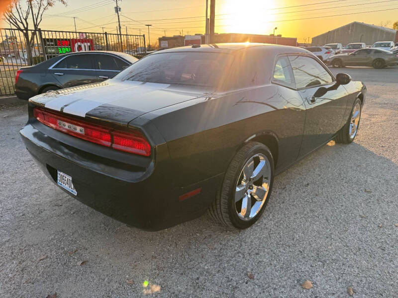 2010 Dodge Challenger SE