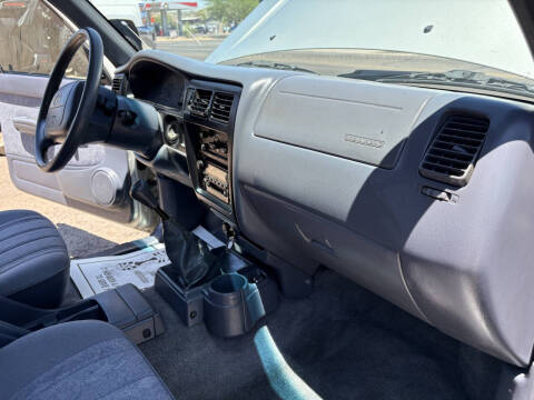 2000 Toyota Tacoma SR5