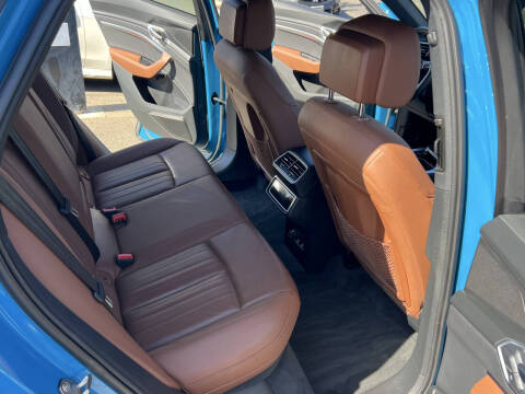 2019 Audi e-tron quattro Premium Plus