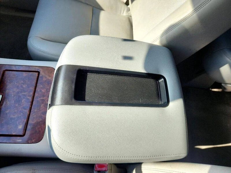 2013 Chevrolet Suburban LTZ