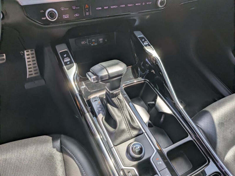 2025 Kia Sorento SX