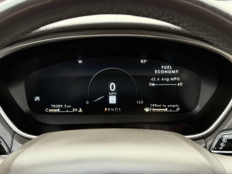 2019 Lincoln Nautilus Select