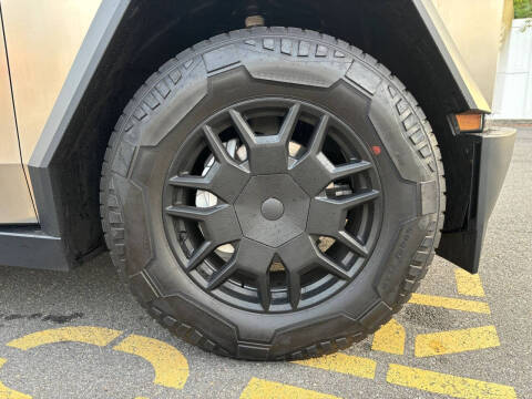 2024 Tesla Cybertruck