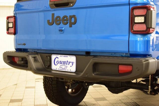 2024 Jeep Gladiator Sport