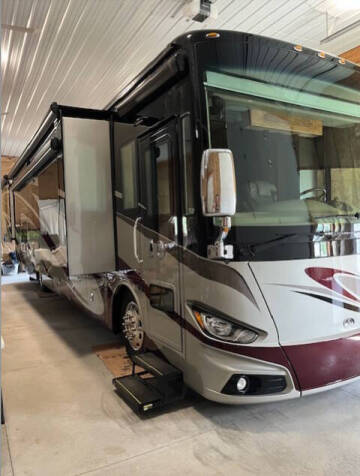 2017 Tiffin Phaeton 40AH